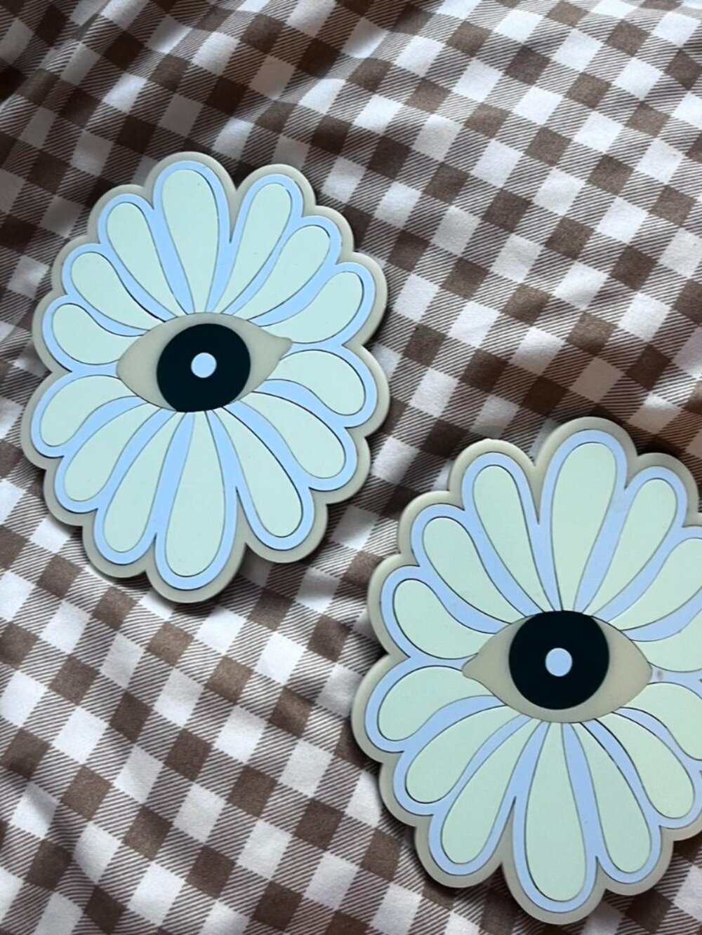 Groovy 70s style Daisy Coasters for Home Decor
